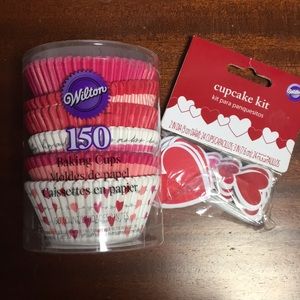 Wilton Valentine’s Day cupcake liners